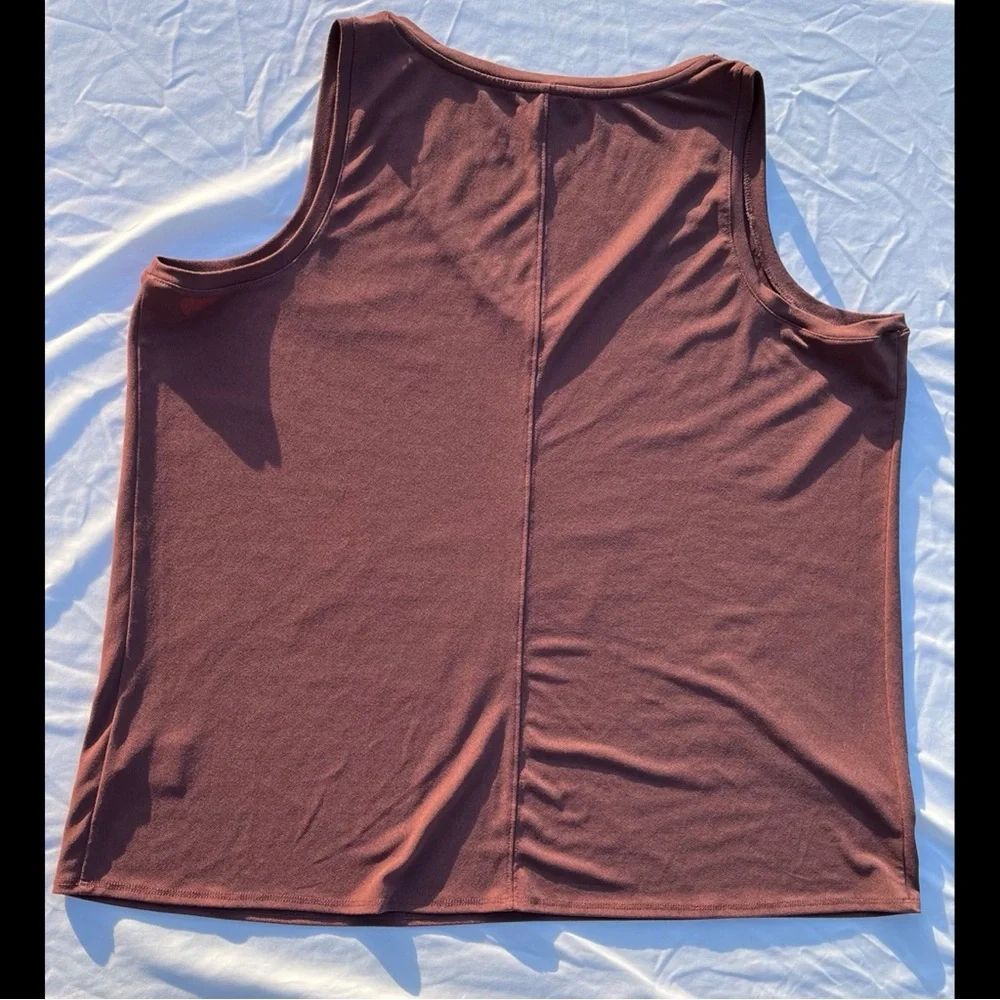 Sleeveless Knit Top - Picture 6 of 7
